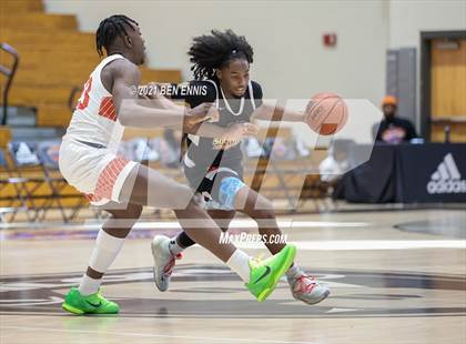 Thumbnail 2 in The Burlington School vs Southern California Academy (Holiday Hoopsgiving Tournament) photogallery.