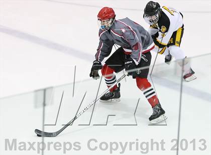 Thumbnail 3 in McQuaid Jesuit vs. Penfield (Section 5 Class A Final) photogallery.