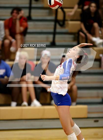 Thumbnail 1 in Oak Ridge vs Atascocita photogallery.