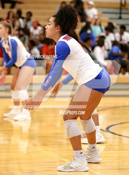 Thumbnail 1 in Oak Ridge vs Atascocita photogallery.