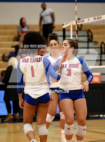 Thumbnail 1 in Oak Ridge vs Atascocita photogallery.