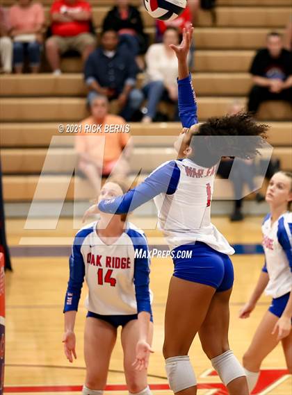 Thumbnail 1 in Oak Ridge vs Atascocita photogallery.