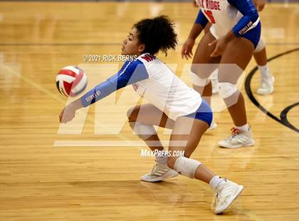 Thumbnail 3 in Oak Ridge vs Atascocita photogallery.