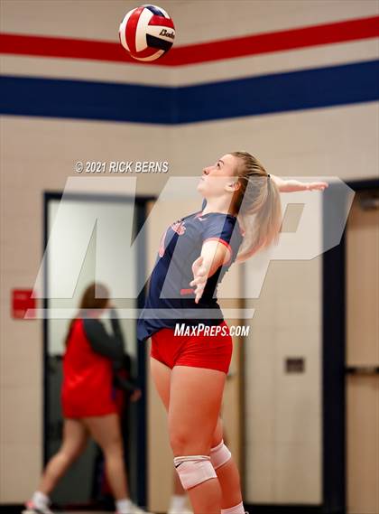 Thumbnail 2 in Oak Ridge vs Atascocita photogallery.