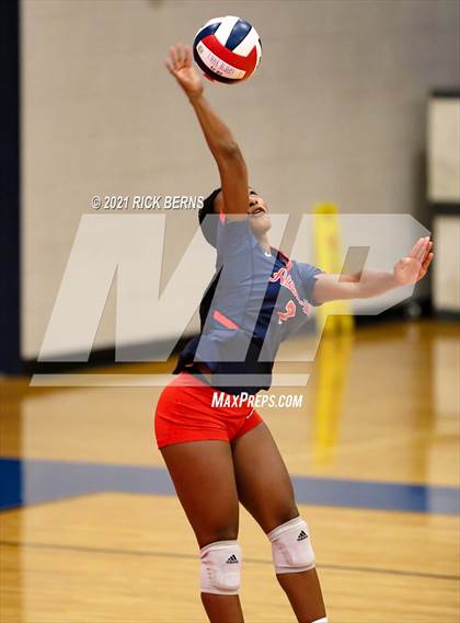 Thumbnail 3 in Oak Ridge vs Atascocita photogallery.