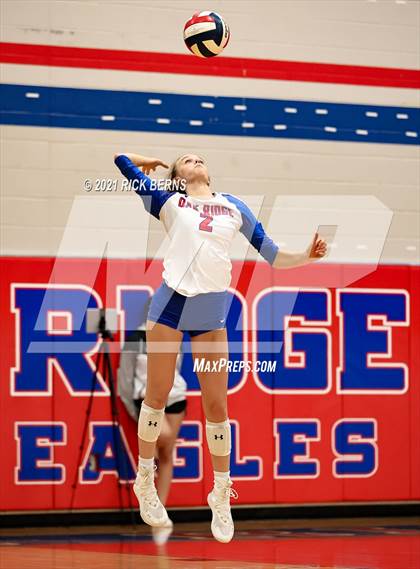 Thumbnail 3 in Oak Ridge vs Atascocita photogallery.