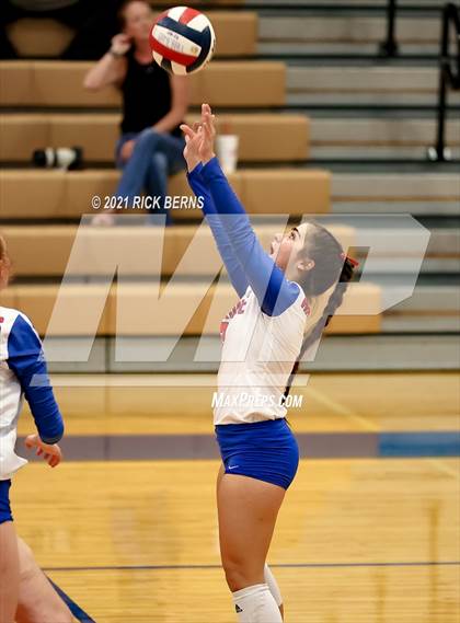 Thumbnail 3 in Oak Ridge vs Atascocita photogallery.