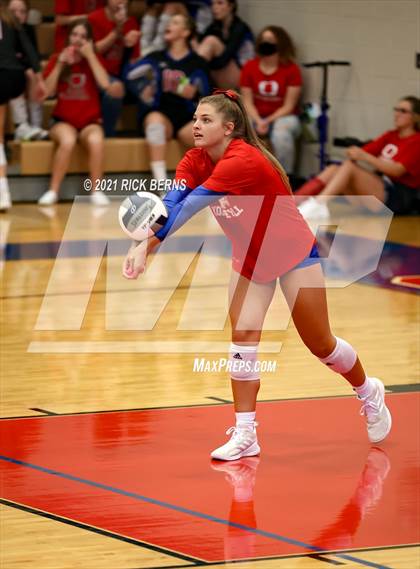 Thumbnail 2 in Oak Ridge vs Atascocita photogallery.