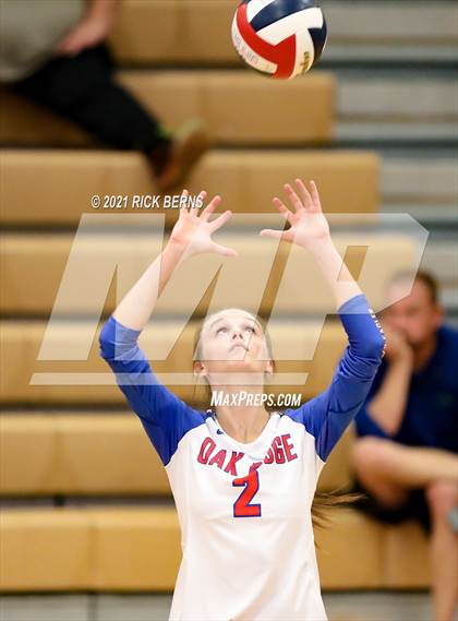 Thumbnail 3 in Oak Ridge vs Atascocita photogallery.