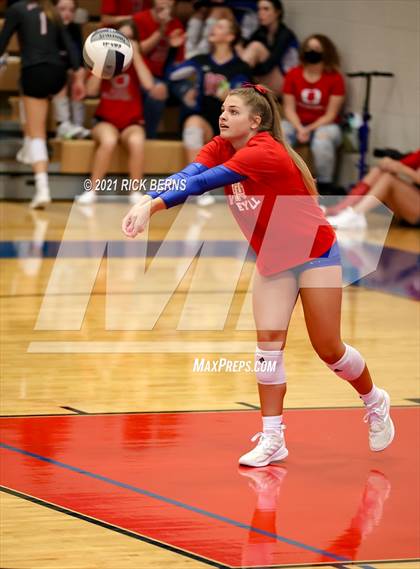 Thumbnail 1 in Oak Ridge vs Atascocita photogallery.