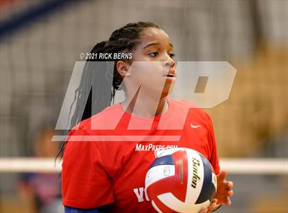 Thumbnail 3 in Oak Ridge vs Atascocita photogallery.