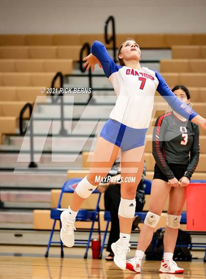 Thumbnail 3 in Oak Ridge vs Atascocita photogallery.