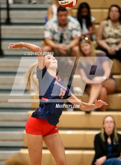 Thumbnail 3 in Oak Ridge vs Atascocita photogallery.