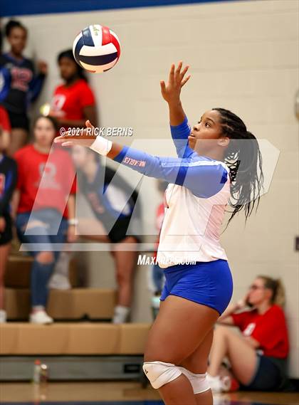 Thumbnail 1 in Oak Ridge vs Atascocita photogallery.