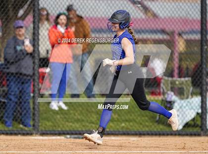Thumbnail 3 in Grand junction central vs Fruita Monument (CHSAA 5A Round of 16) photogallery.