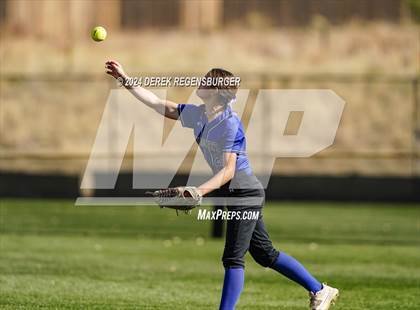 Thumbnail 2 in Grand junction central vs Fruita Monument (CHSAA 5A Round of 16) photogallery.