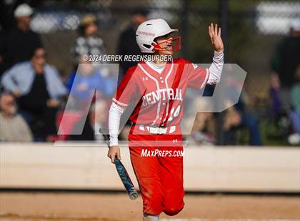 Thumbnail 1 in Grand junction central vs Fruita Monument (CHSAA 5A Round of 16) photogallery.