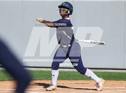Thumbnail 1 in East Bernard vs. Lamar Consolidated photogallery.
