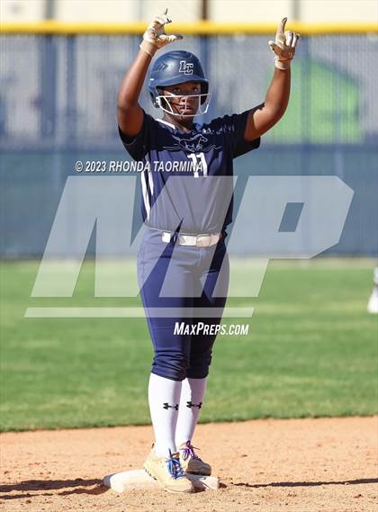 Thumbnail 3 in East Bernard vs. Lamar Consolidated photogallery.
