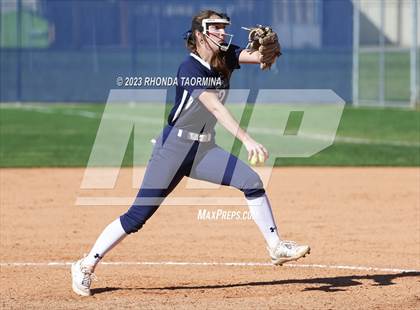 Thumbnail 1 in East Bernard vs. Lamar Consolidated photogallery.