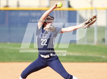 Thumbnail 2 in East Bernard vs. Lamar Consolidated photogallery.