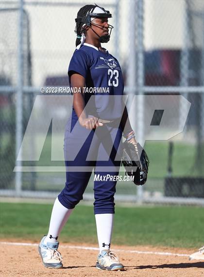 Thumbnail 2 in East Bernard vs. Lamar Consolidated photogallery.
