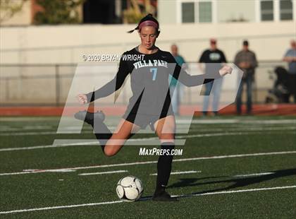Thumbnail 3 in Santiago vs. Villa Park photogallery.