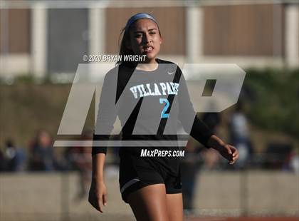 Thumbnail 2 in Santiago vs. Villa Park photogallery.
