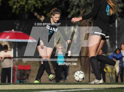 Thumbnail 2 in Santiago vs. Villa Park photogallery.