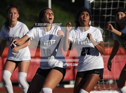 Thumbnail 2 in Santiago vs. Villa Park photogallery.