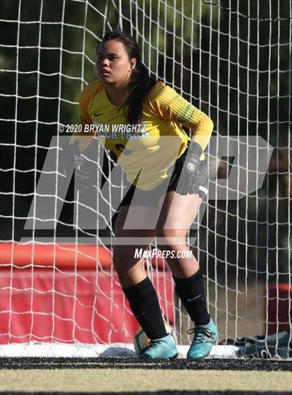 Thumbnail 2 in Santiago vs. Villa Park photogallery.