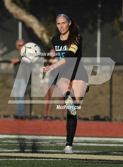 Thumbnail 3 in Santiago vs. Villa Park photogallery.