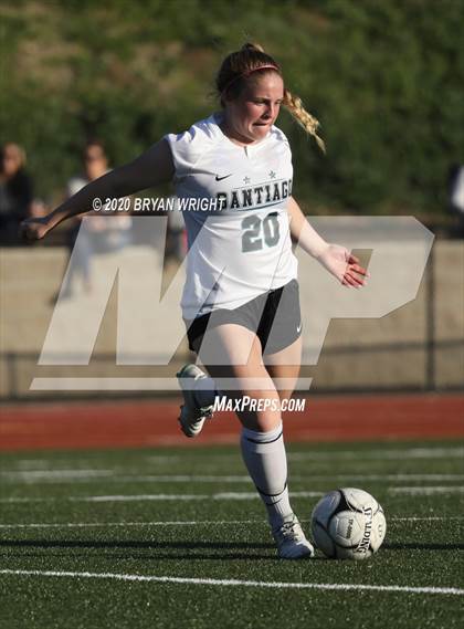 Thumbnail 1 in Santiago vs. Villa Park photogallery.