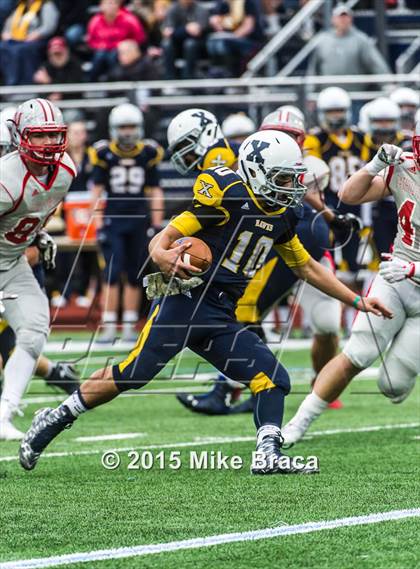 Thumbnail 2 in Catholic Memorial @ Xaverian Brothers (MIAA Division 1 South Semifinal) photogallery.