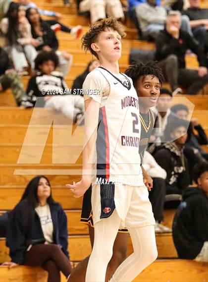 Thumbnail 1 in Bishop O'Dowd vs. Modesto Christian  (Super Saturday Showcase) photogallery.