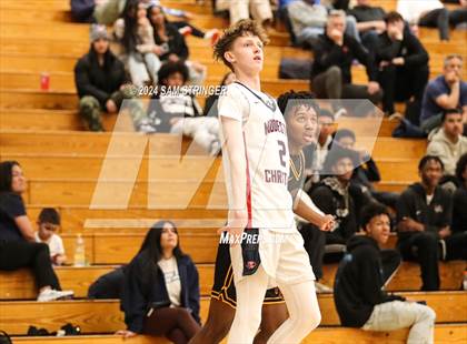 Thumbnail 3 in Bishop O'Dowd vs. Modesto Christian  (Super Saturday Showcase) photogallery.