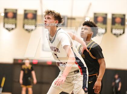 Thumbnail 3 in Bishop O'Dowd vs. Modesto Christian  (Super Saturday Showcase) photogallery.