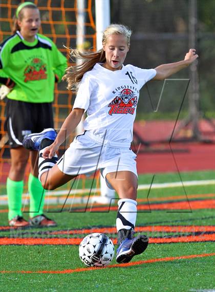 Thumbnail 2 in Ludlowe @ Ridgefield photogallery.