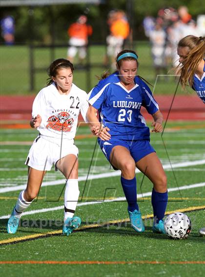 Thumbnail 2 in Ludlowe @ Ridgefield photogallery.