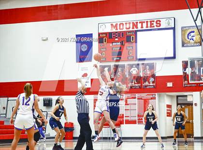 Thumbnail 1 in University vs South Putnam (IHSAA 2A Regional Final) photogallery.