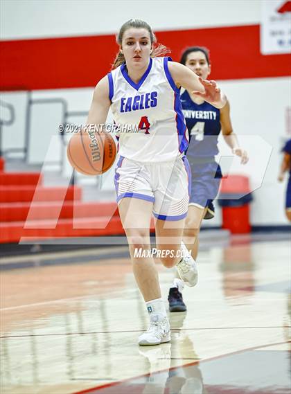 Thumbnail 2 in University vs South Putnam (IHSAA 2A Regional Final) photogallery.
