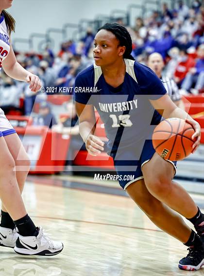 Thumbnail 3 in University vs South Putnam (IHSAA 2A Regional Final) photogallery.