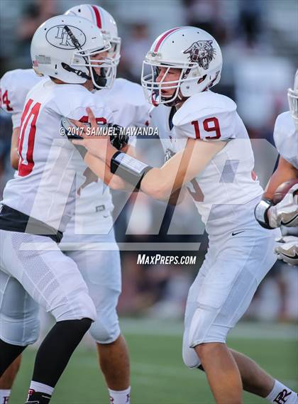 Thumbnail 2 in  Paso Robles vs Sierra Canyon photogallery.