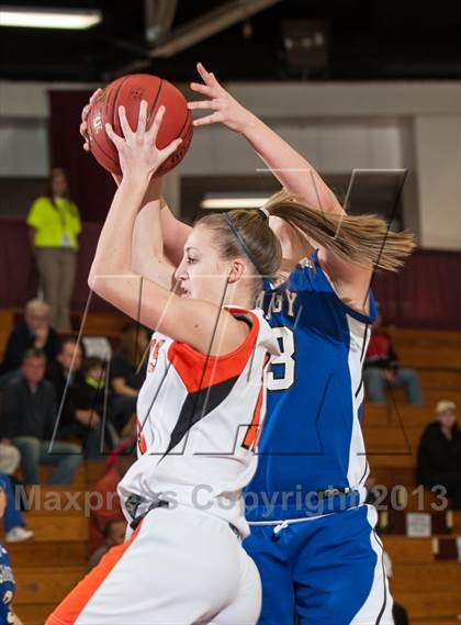 Thumbnail 2 in Granby @ South Hadley (Spalding Hoophall Classic) photogallery.