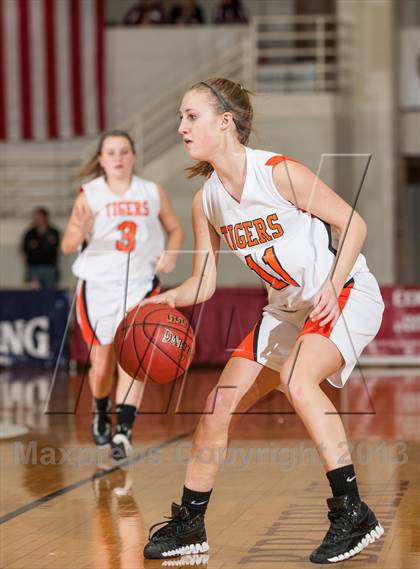 Thumbnail 1 in Granby @ South Hadley (Spalding Hoophall Classic) photogallery.
