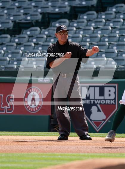 Thumbnail 2 in Santa Ana vs Long Beach Poly (Halo Classic) photogallery.