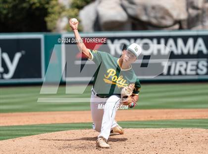 Thumbnail 1 in Santa Ana vs Long Beach Poly (Halo Classic) photogallery.
