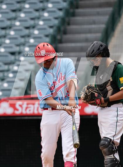 Thumbnail 3 in Santa Ana vs Long Beach Poly (Halo Classic) photogallery.