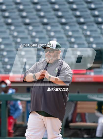 Thumbnail 1 in Santa Ana vs Long Beach Poly (Halo Classic) photogallery.