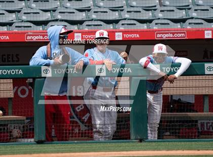 Thumbnail 1 in Santa Ana vs Long Beach Poly (Halo Classic) photogallery.